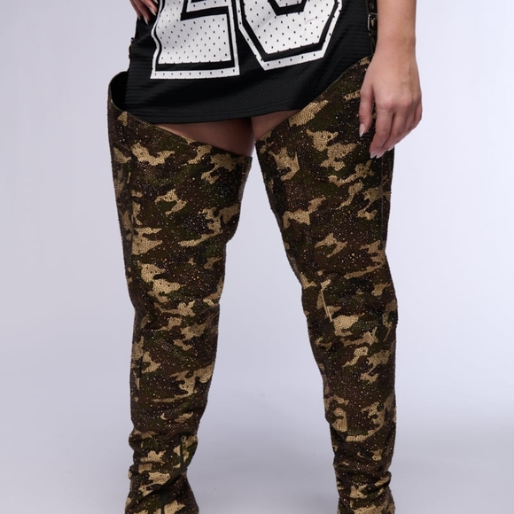 "MILITARY DAZZLE" Camouflage Thigh-High Stiletto Boots - Picture 12 of 13